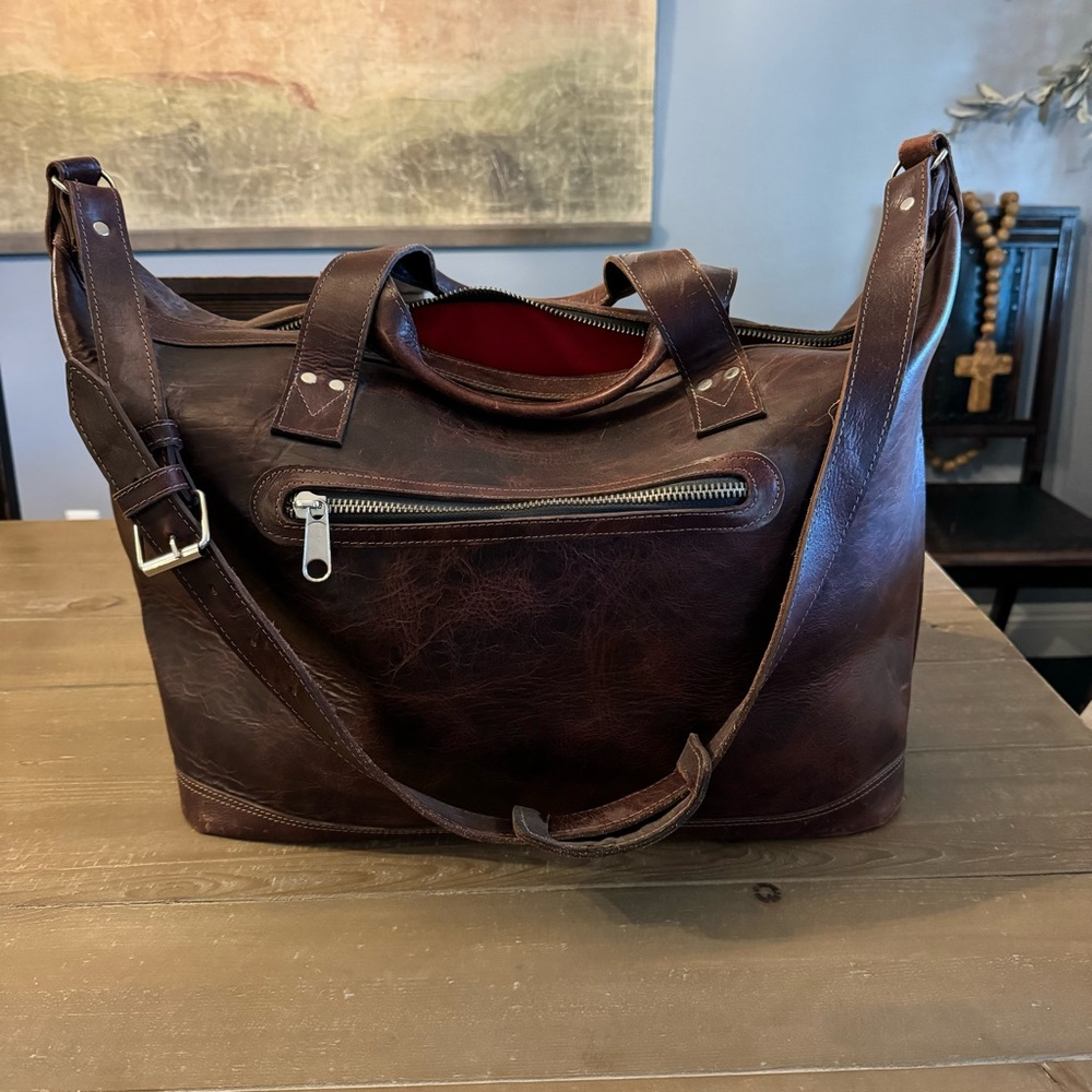 Nena & Co. The Perfect Weekender Travel Bag - Picture 3 of 11